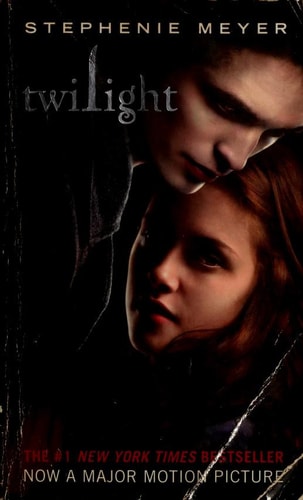 Twilight (The Twilight Saga, Book 1)