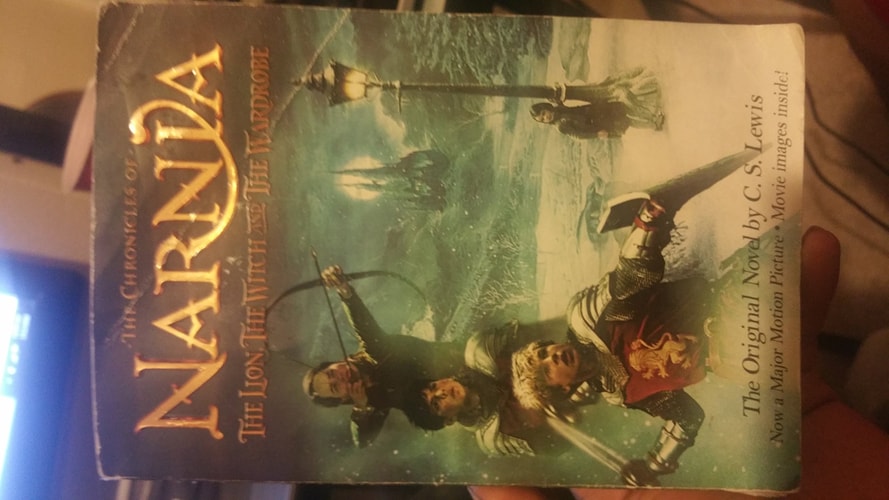 The Lion, the Witch and the Wardrobe Movie Tie-in Edition (digest)