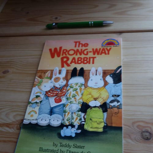 The Wrong-Way Rabbit (Hello Reader)