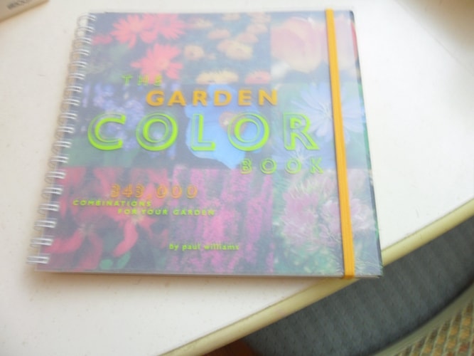 The Garden Color Book 343,000 Combinations for Your Garden