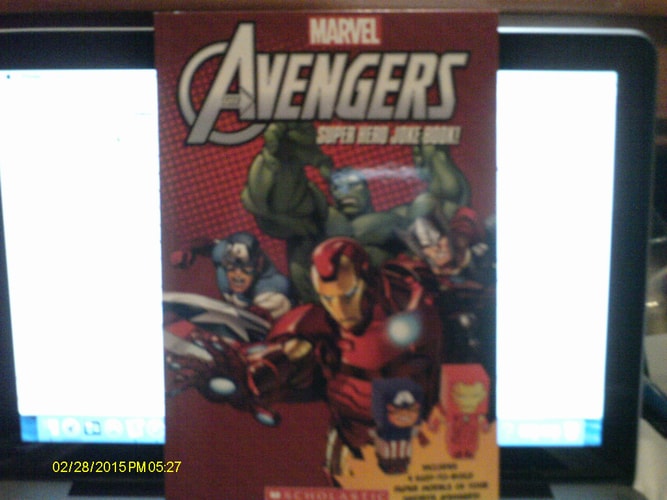 Marvel Avengers Super Hero Joke Book!