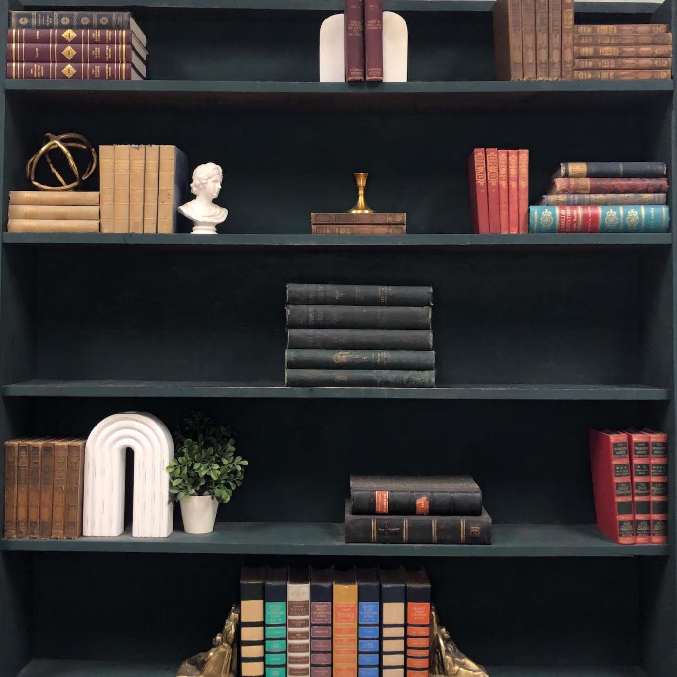 Classic Books by the Foot: Decorative Hardcover Set, Display Hardcovers