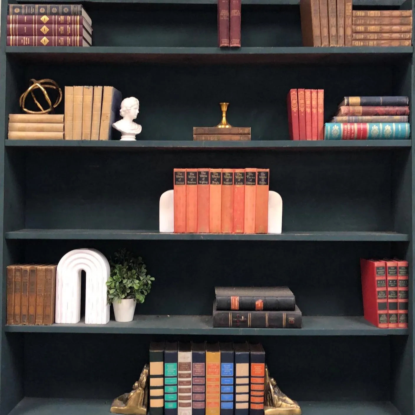 Classic Books by the Foot: The Works Of, Hardcover Set, Display Hardcovers