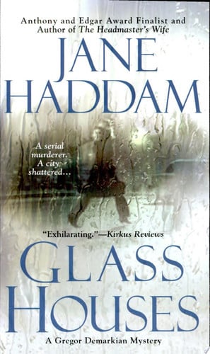 Glass Houses: A Gregor Demarkian Novel (Gregor Demarkian Mystery)