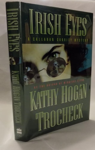 Irish Eyes: A Callahan Garrity Mystery (Callahan Garrity Mysteries)
