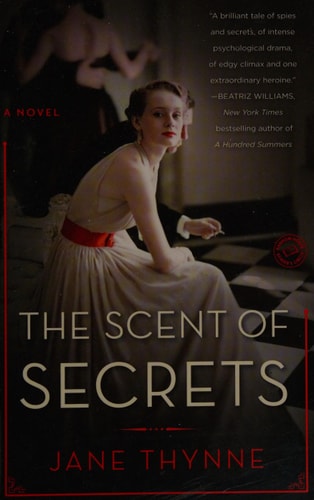 The Scent of Secrets: A Novel (Clara Vine)