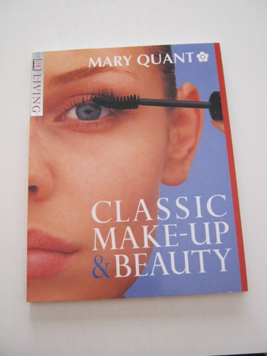 Classic Makeup and Beauty (DK Living)