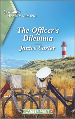 The Officer's Dilemma: A Clean and Uplifting Romance (Harlequin Heartwarming, 454)