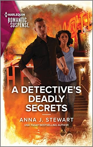 A Detective's Deadly Secrets (Honor Bound, 8)
