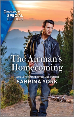 The Airman's Homecoming (The Tuttle Sisters of Coho Cove, 2)