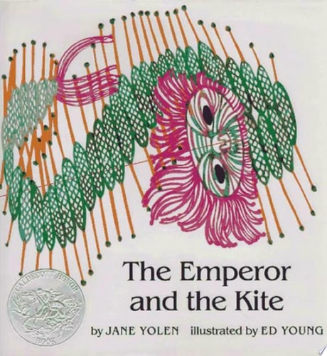 The Emperor and the Kite (Paperstar Book)