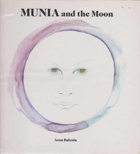 Munia and the Moon (Cambridge Books for Children)