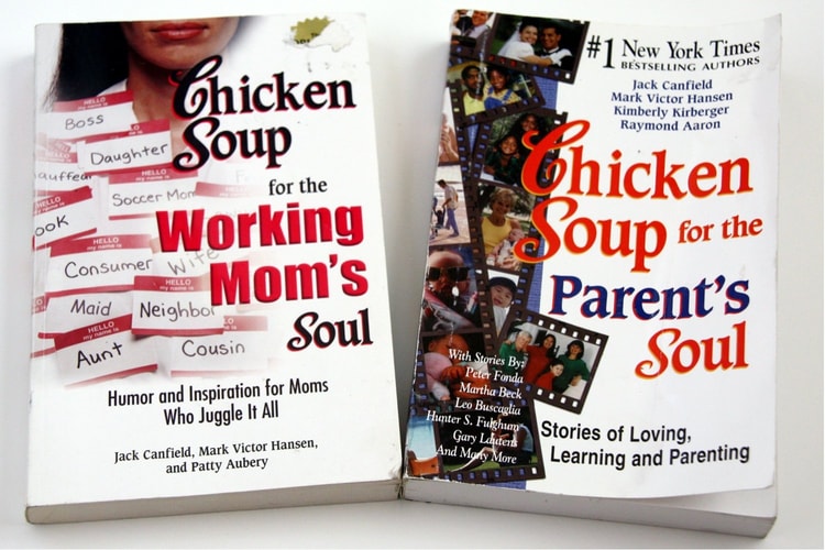 Chicken Soup for the Working Mom's Soul: Humor and Inspiration for Moms Who Juggle It All (Chicken Soup for the Soul)