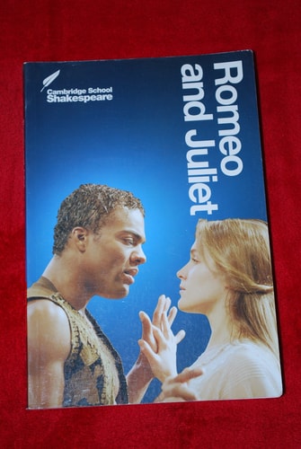 Romeo and Juliet (Cambridge School Shakespeare)
