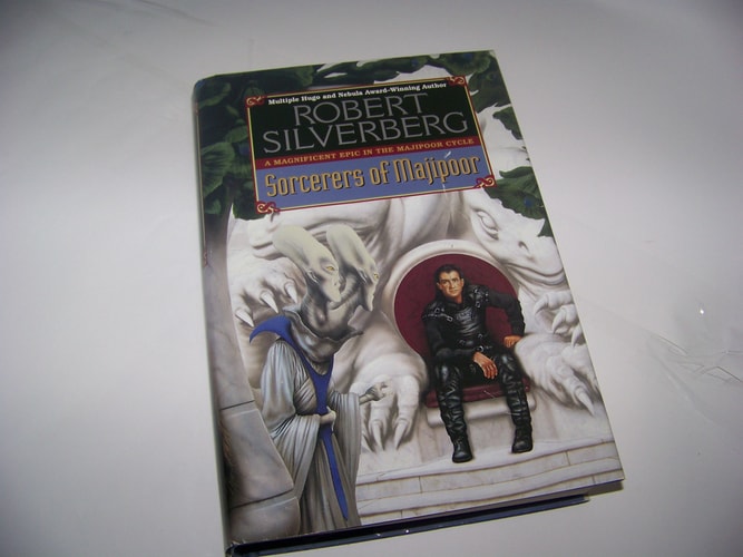 Sorcerers of Majipoor (Prestimion Trilogy)