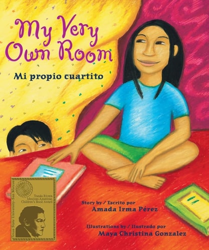 My Very Own Room / Mi propio cuartito (English and Spanish Edition)