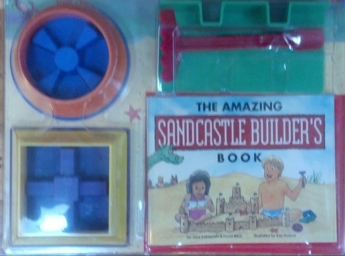The Amazing Sandcastle Builder's Book/Book and Sandcastle Building Kit