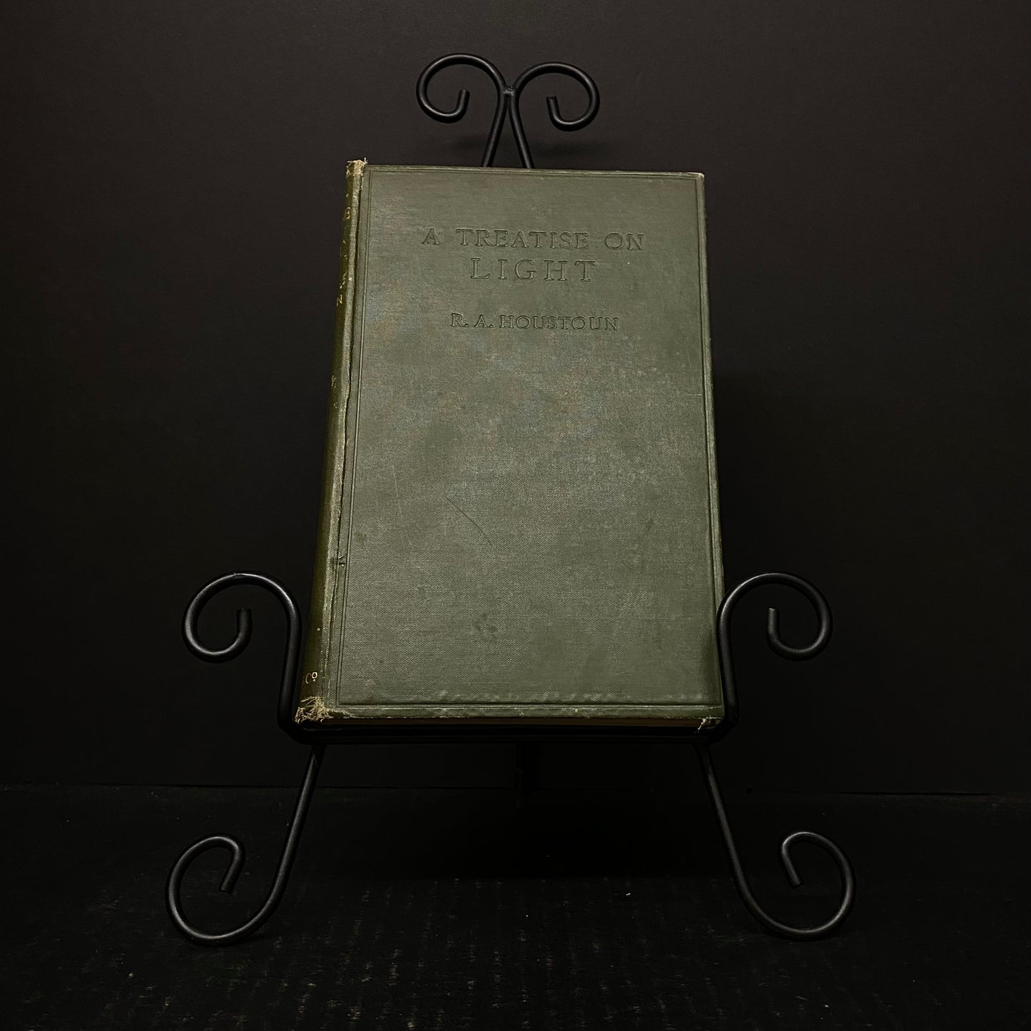 A Treatise On Light - R.A. Houstoun - 1924