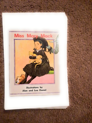 Miss Mary Mack (Twig Song Box)