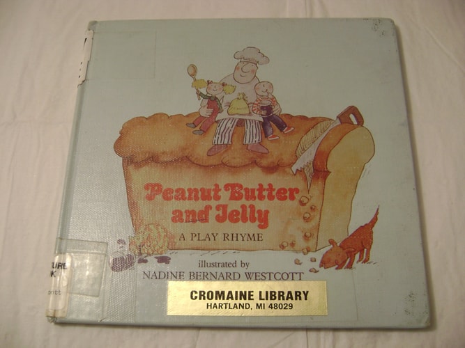 Peanut Butter and Jelly: A Play Rhyme (Picture Puffin Books)