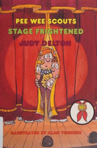 STAGE FRIGHTENED (PEE WEE SCOUTS #32)