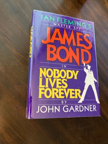 Nobody Lives Forever (James Bond Master Spy)