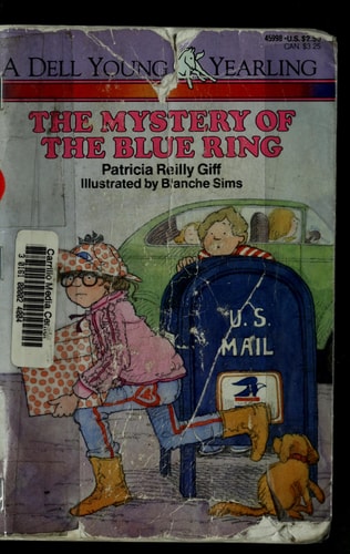 The Mystery of the Blue Ring (Polka Dot Private Eye)