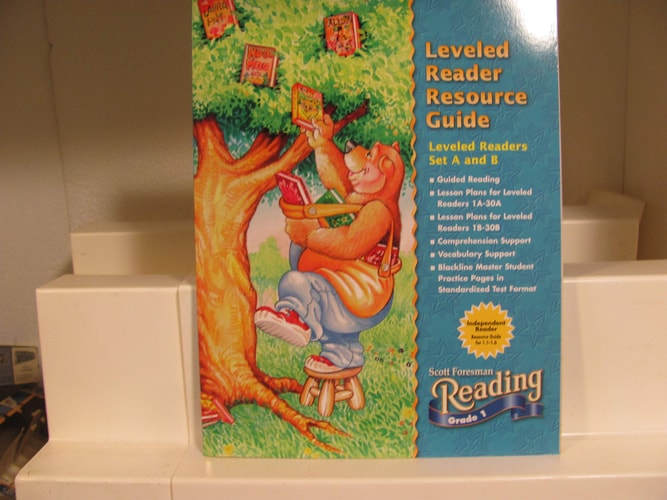 Scott Foresman Leveled Reader Resource Guide for Leveled Reader Sets A and B Grade 1