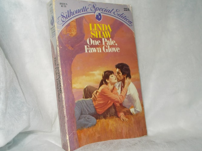 One Pale, Fawn Glove (Silhouette Special Edition, No 224)