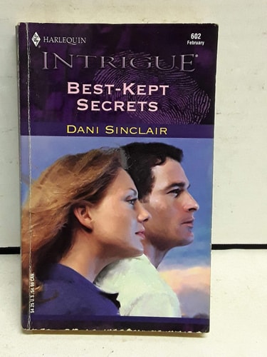 Best - Kept Secrets (Fools Point) (Intrigue, 602)