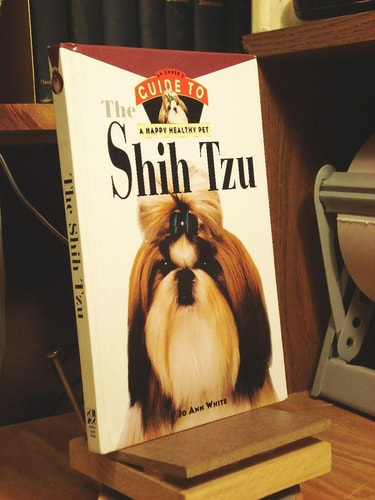The Shih Tzu: An Owner's Guide to a Happy Healthy Pet