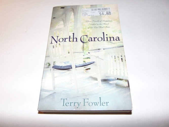 North Carolina: A Sense of Belonging/Carolina Pride/Look to the Heart (Heartsong Novella Collection)