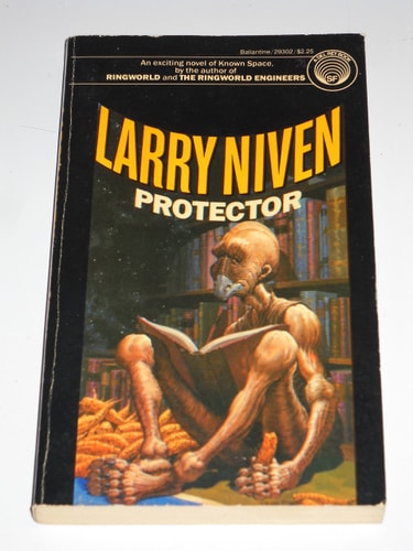 Protector (Del Rey, 29302)