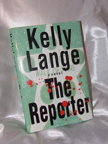 The Reporter (Maxi Poole Mysteries)