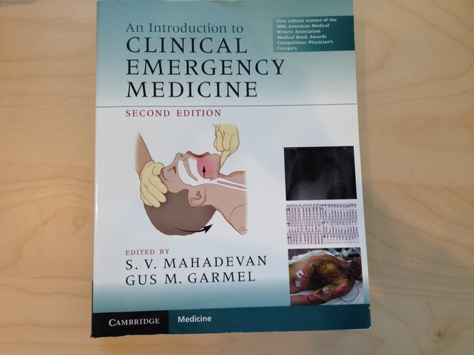 Essentials of Surgery: with STUDENT CONSULT Access