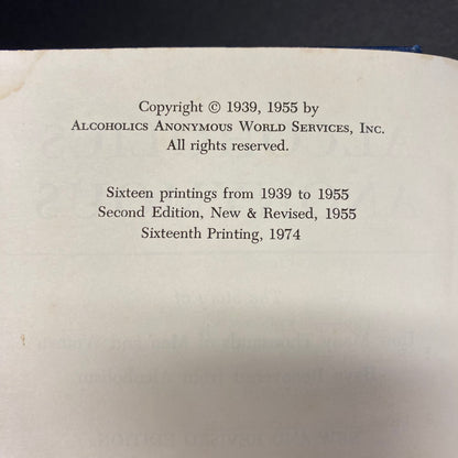 Alcoholics Anonymous - Alcoholics Anonymous World Service - 16th Printing - 1974