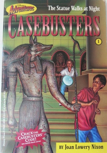 The Statue Walks at Night (Disney Adventures Casebusters, 1)