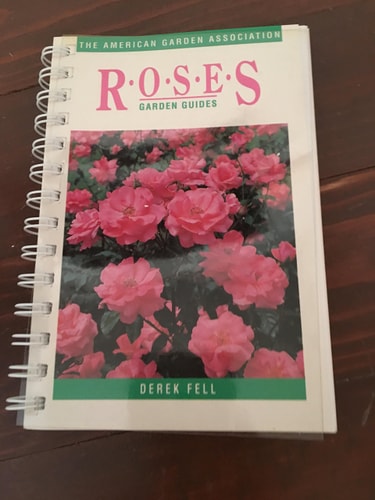 Roses (Garden Guides)