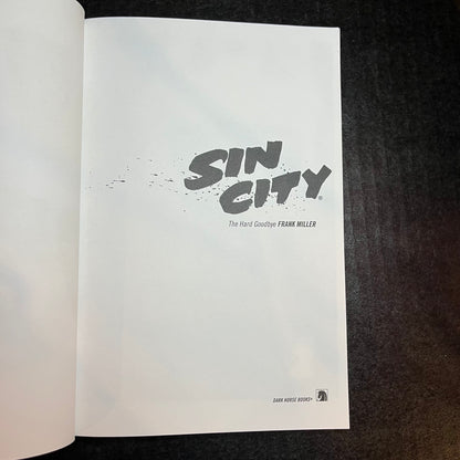 Sin City - Frank Miller - Signed - 1st Edition - 2010