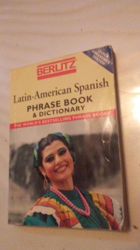 Berlitz Latin-American Spanish Phrase Book & Dictionary (Berlitz Phrase Books)