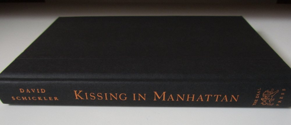 Kissing in Manhattan