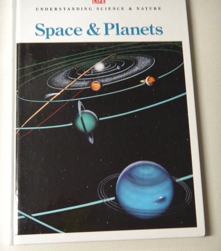 Space & Planets (Understanding Science & Nature)