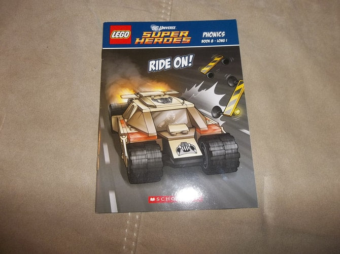 Lego DC Universe Super Heros Phonics Book 8 Long I Scholastic Ride On!