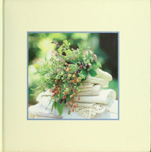Bouquets: A Year of Flowers for the Bride