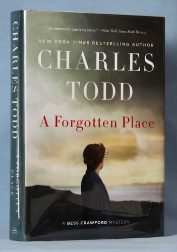 A Forgotten Place: A Bess Crawford Mystery (Bess Crawford Mysteries, 10)