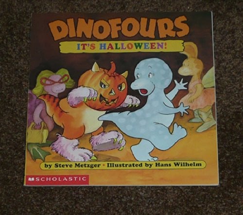 Dinofours, It's Halloween