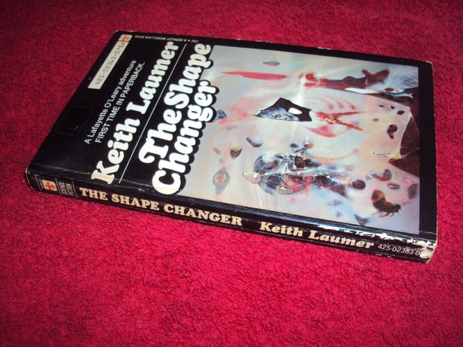 The Shape Changer (Lafayette O'Leary Adventures) (Medallion SF, S2363)