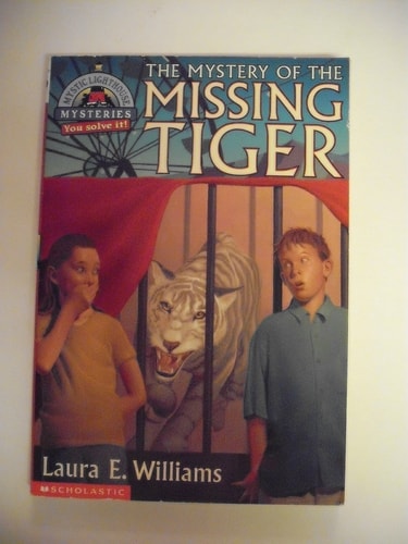 The Mystic Lighthouse: Mystery of the Missing Tiger (Mystic Lighthouse Mysteries)