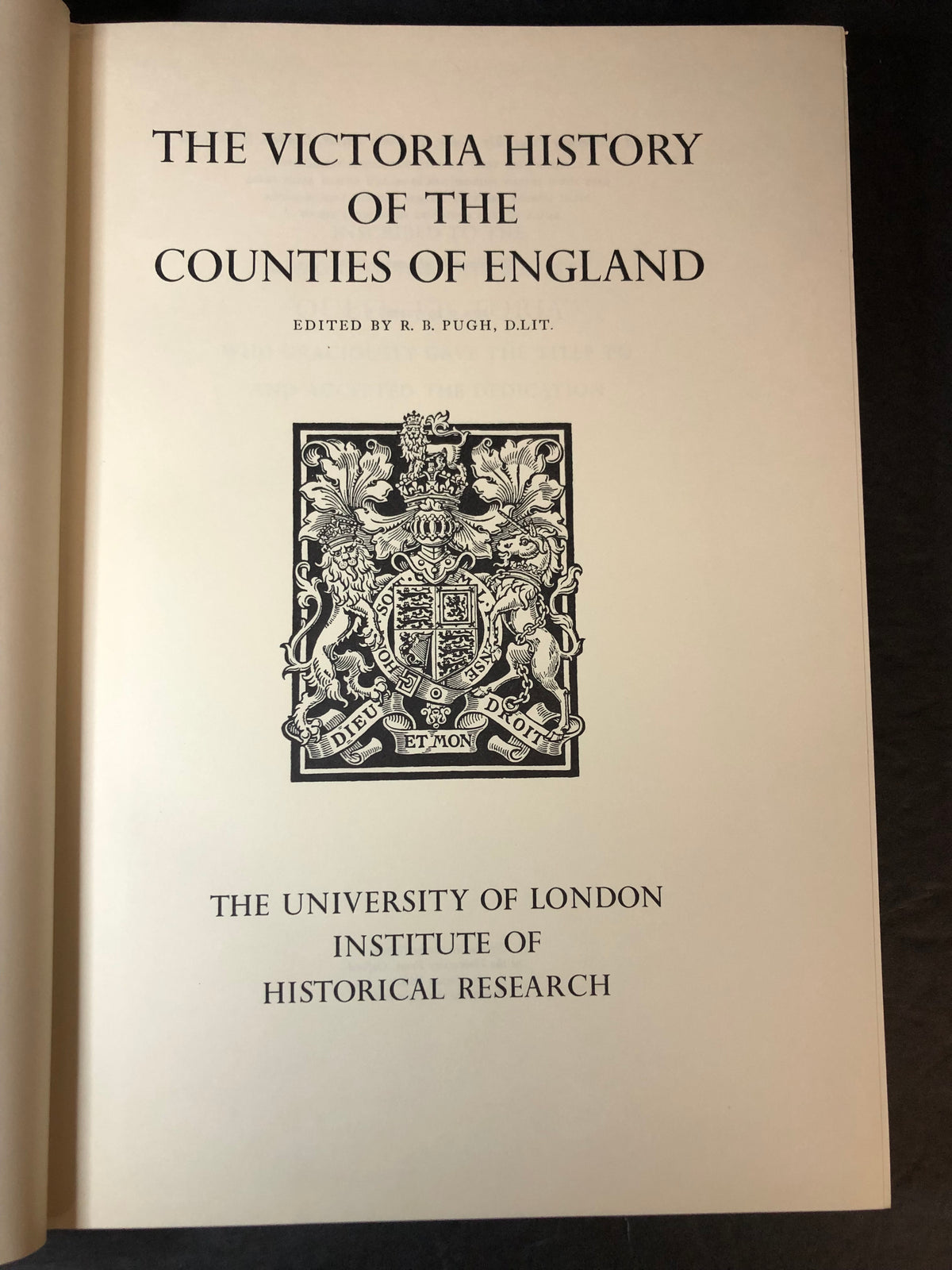 The Victoria History of the County of Oxford - Oxford University Press - Volume X Only - 1972