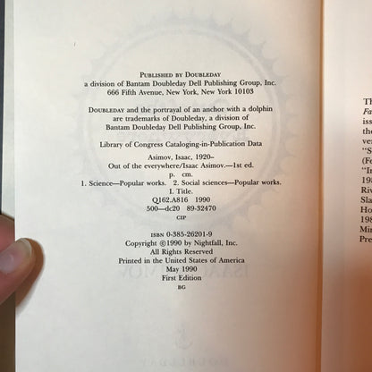 Out of the Everywhere - Isaac Asimov - 1st Edition - 1990